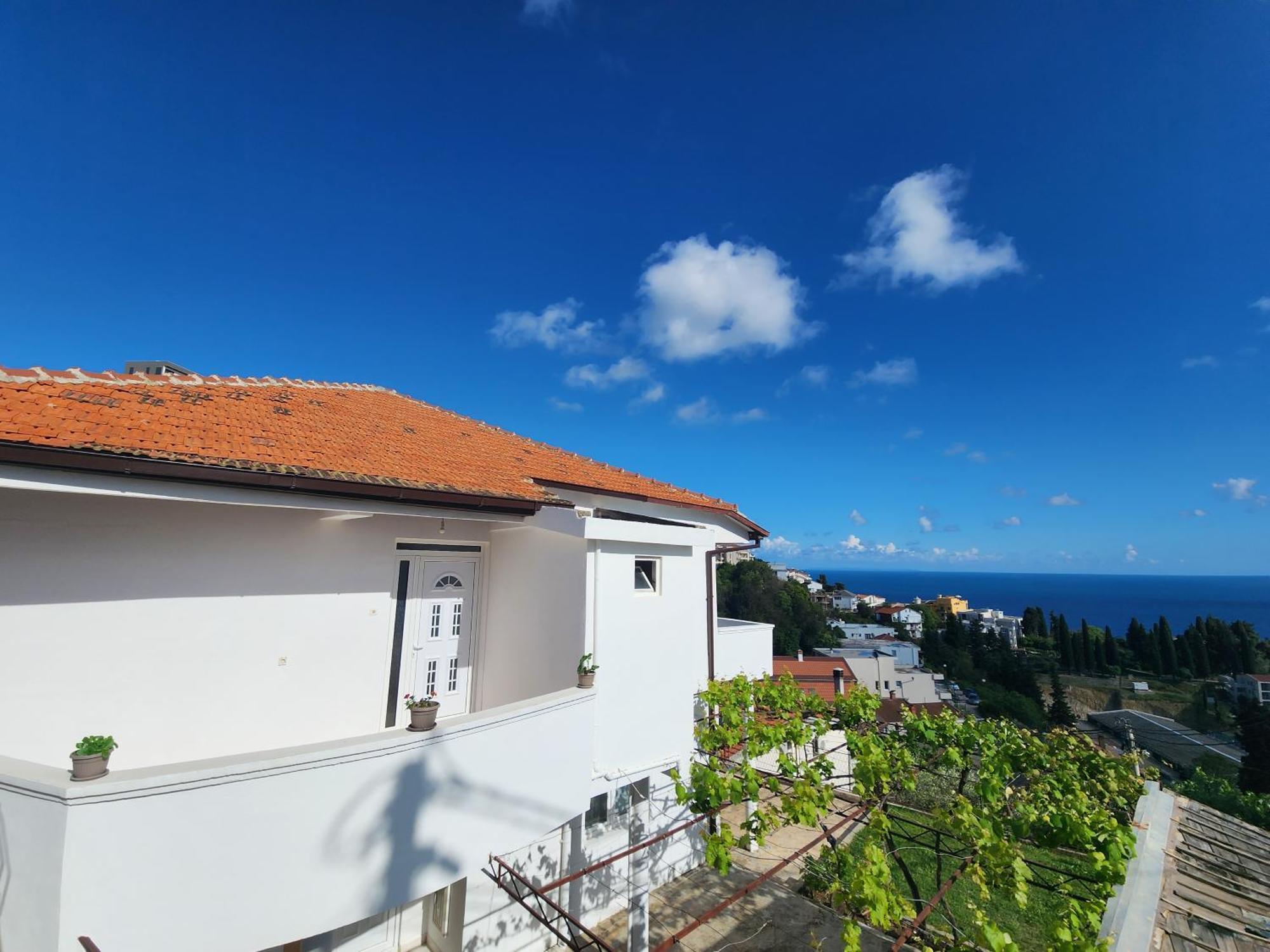 Adriatic Sea View Rooms Ulcinj Exterior photo