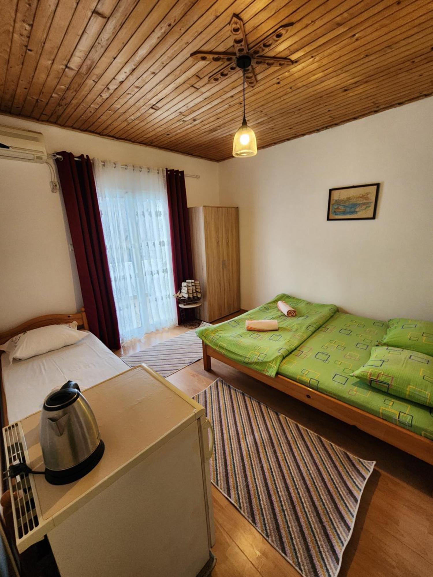 Adriatic Sea View Rooms Ulcinj Exterior photo
