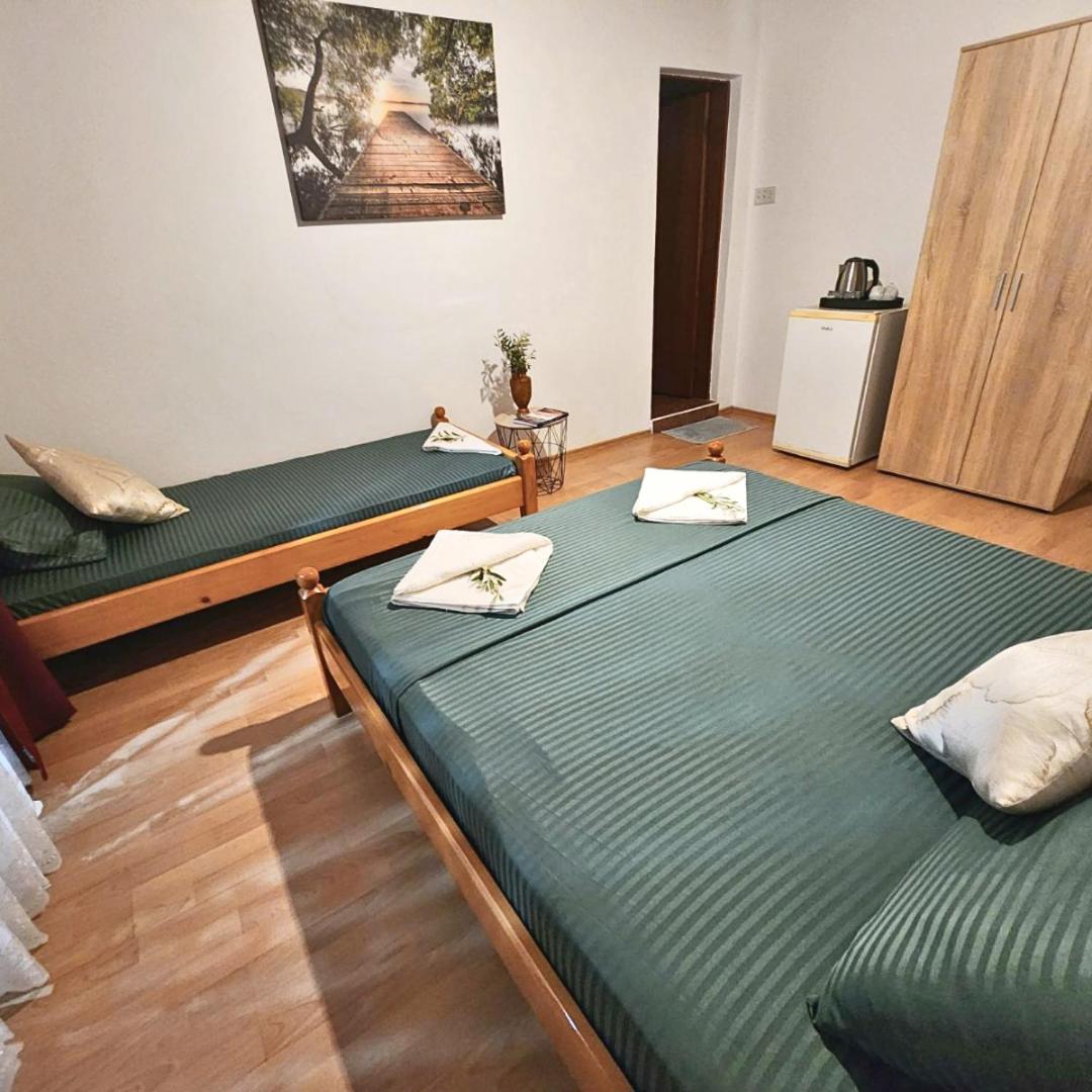 Adriatic Sea View Rooms Ulcinj Exterior photo